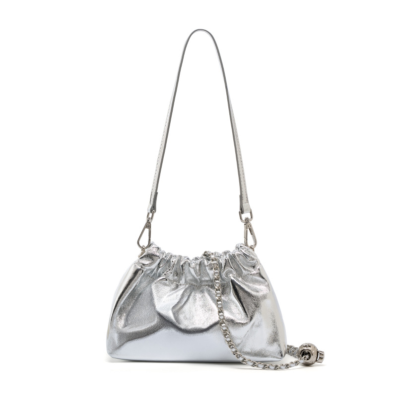 Luxury Bags In Sale - กระเป๋าสะพายข้างทรงกลมสีทองขนาดเล็กสำหรับผู้หญิง ดีไซน์เรียบง่ายทันสมัย พร้อมสายโซ่ กระเป๋าถือหนังหรูหราสำหรับสุภาพสตรี รุ่น Crinkled