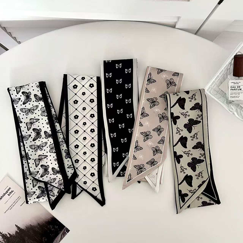 ผ้าพันคอไหมขนาดเล็ก ลายผีเสื้อ - Luxury Bags Mini บทวิจารณ์และราคา
