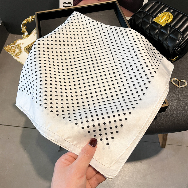 ผ้าพันคอพิมพ์ลายดอกไม้สำหรับผู - Luxury Bags Mini บทวิจารณ์และราคา