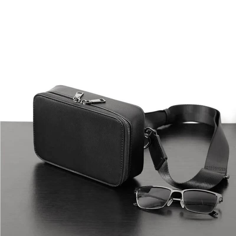 กระเป๋าโทรศัพท์อเนกประสงค์ OUI - Luxury Bags Mini บทวิจารณ์และราคา