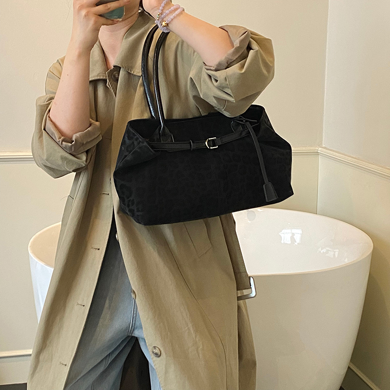 กระเป๋าสะพายไหล่ลายเสือดาวสำหร - Luxury Bags In Sale บทวิจารณ์และราคา