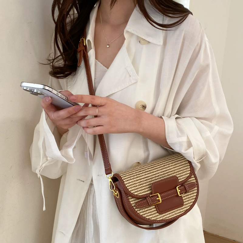 กระเป๋าสะพายทรงอังกฤษขนาดเล็กส - Luxury Bags Mini บทวิจารณ์และราคา