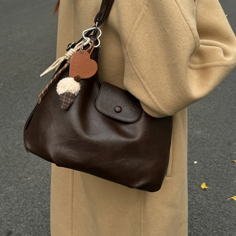 กระเป๋าสะพายไหล่ทรงสี่เหลี่ยม  - Luxury Bags In Sale บทวิจารณ์และราคา