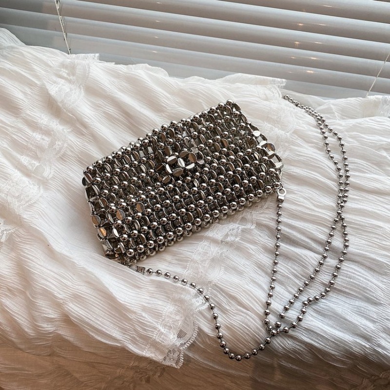 กระเป๋าคลัทช์สีพื้นเรียบหรู ดี - Luxury Bags In Sale บทวิจารณ์และราคา