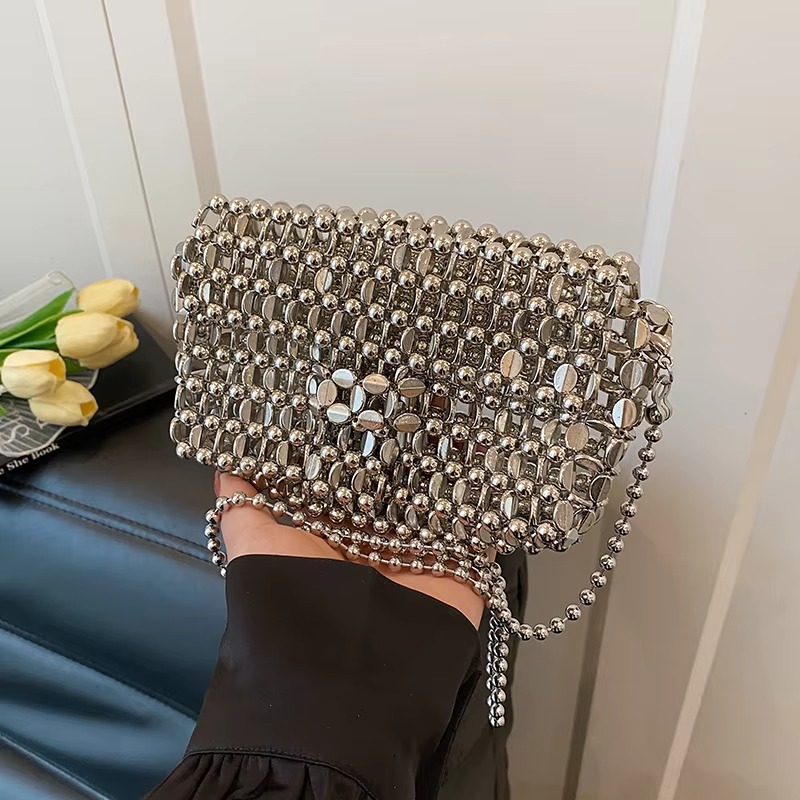 กระเป๋าคลัทช์สีพื้นเรียบหรู ดี - Luxury Bags In Sale บทวิจารณ์และราคา