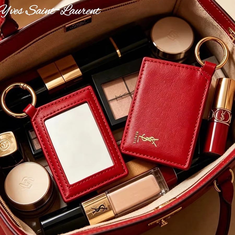 กระจกแต่งหน้าแบบพกพา YSL ทรงสี - Luxury Bags Mini บทวิจารณ์และราคา